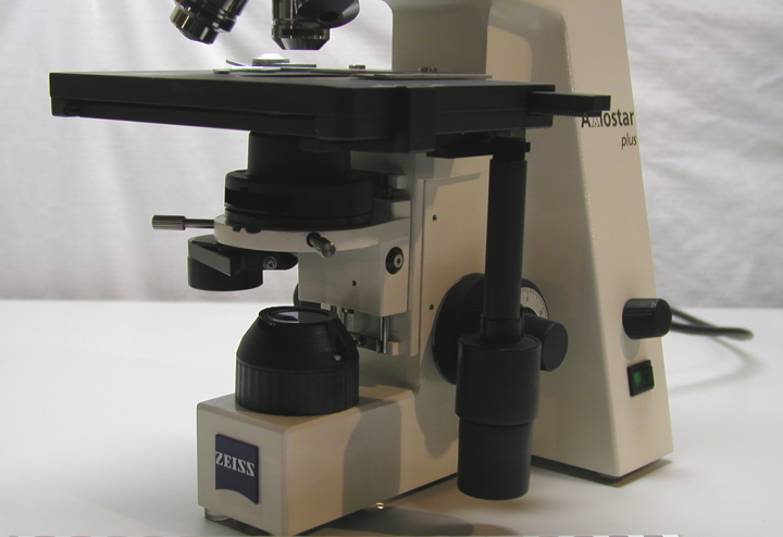 Axiostar Plus 5.jpg (228386 bytes)